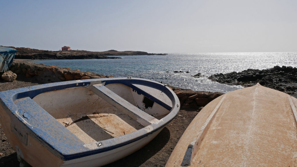Boote am Strand von Abades